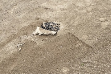 Maak je een bunkerslag val je bijna in een 'sink-hole'